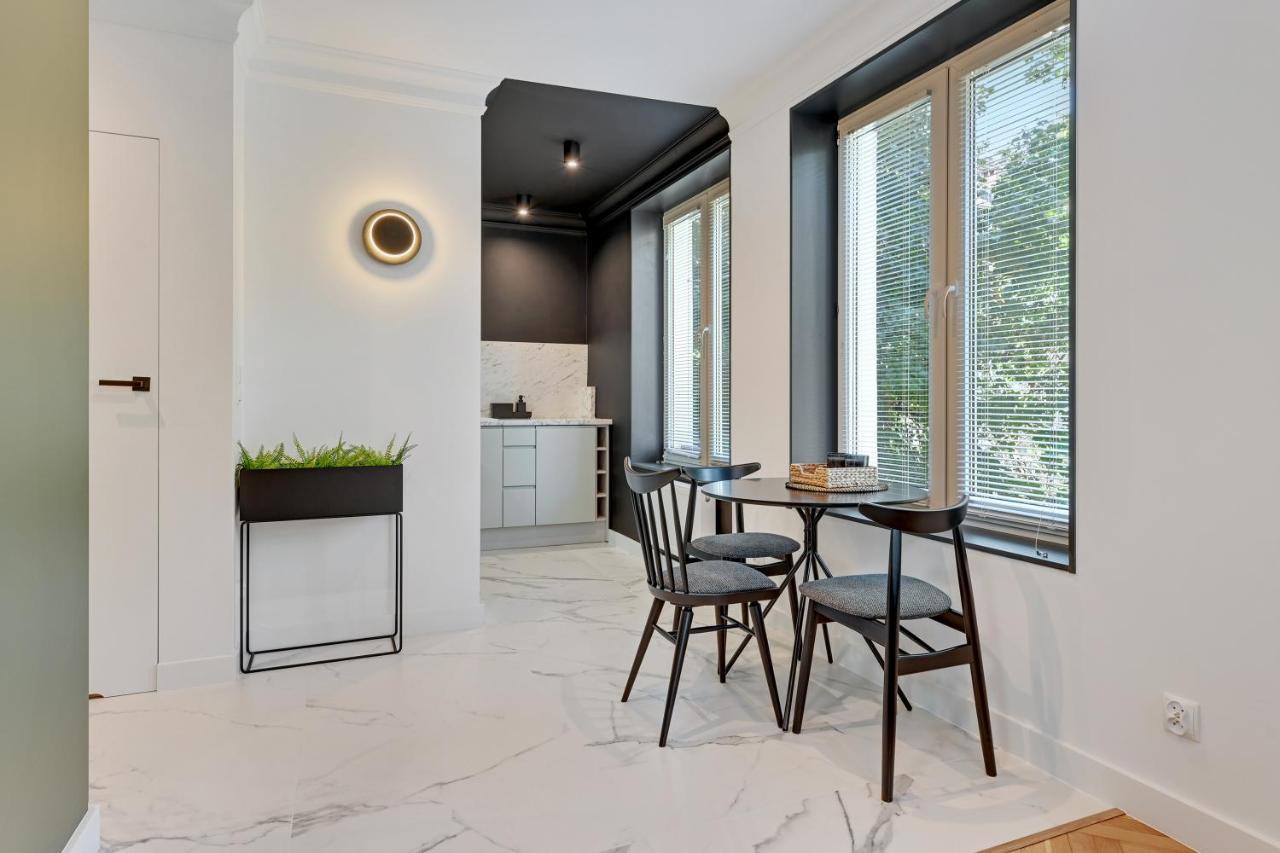 Grobla Charming Apartment By Downtown Apartments Danzica Esterno foto